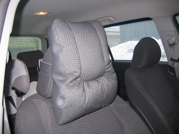Подушка на подголовник в автомобиль