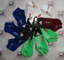 Зручні та стильні короткі шкарпетки adidas