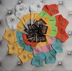 Стильні та зручні шкарпетки converse