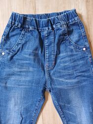 Суперові джинси 140 розмір