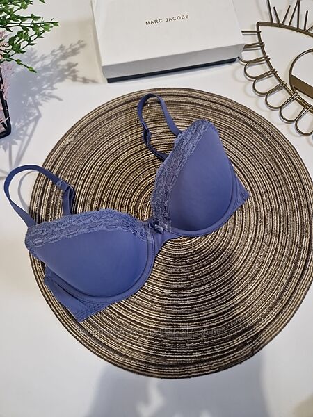 Tu бюст 70 с . сток