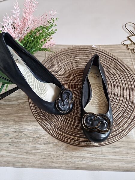 М&acuteягенькі туфлі балетки р 7д шкіра