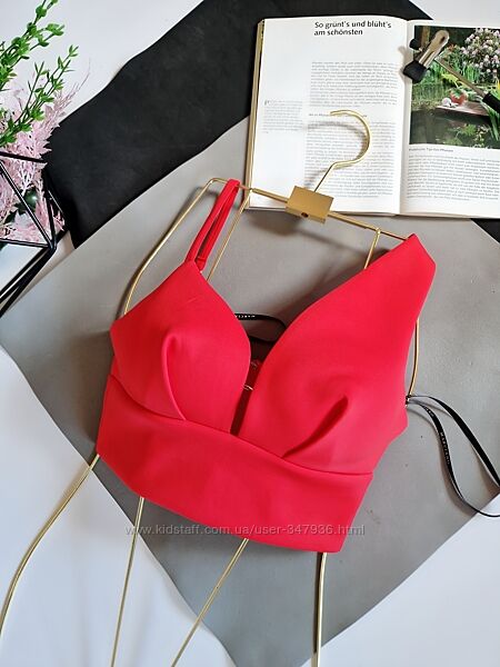 Marciano мега чарівний топ з Пуш ап р хс 