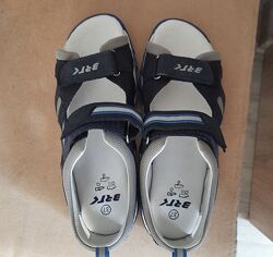 Босоножки bartek 37 размер