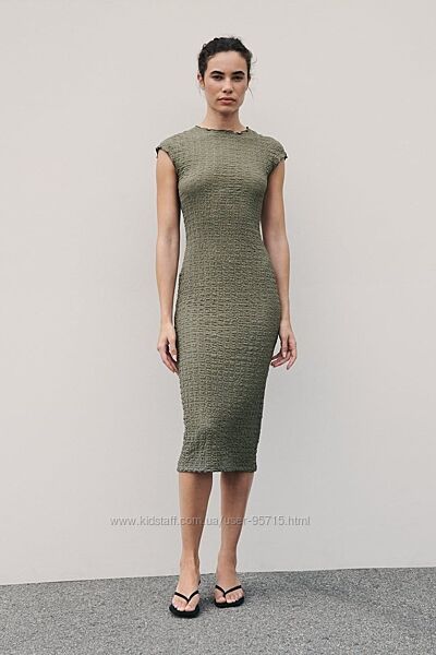 Сукня міді з фактурної тканини Zara -  M, L