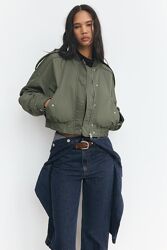 Коротка куртка бомбер з карманами Zara - M