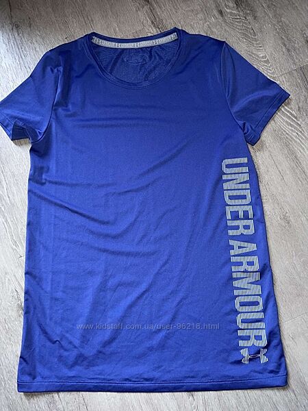 Under Armour  футболка розмір XS