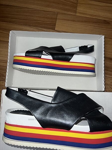 Босоножки, шкіра 24 см стелька