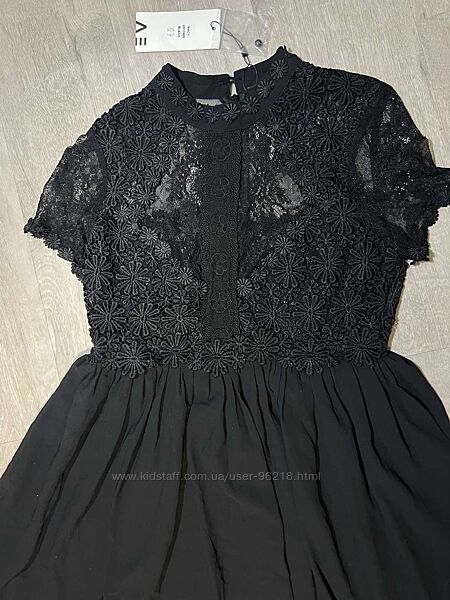 Чорна сукня з мереживом бренду Angels Eye London