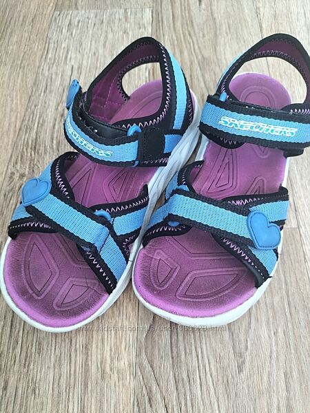 Сандалии скетчерс