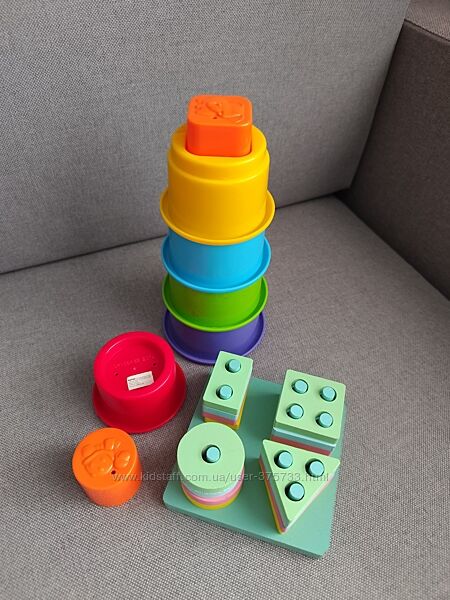 Піраміда сортер та геометричний сортер дерев&acuteяний