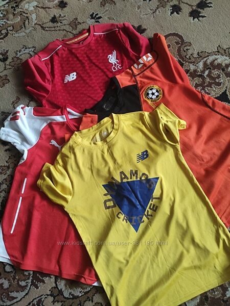 Спортивные футболки 