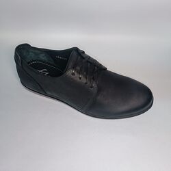 Туфлі з натуральної чорної шкіри зі шнурівкою на легкій підошві