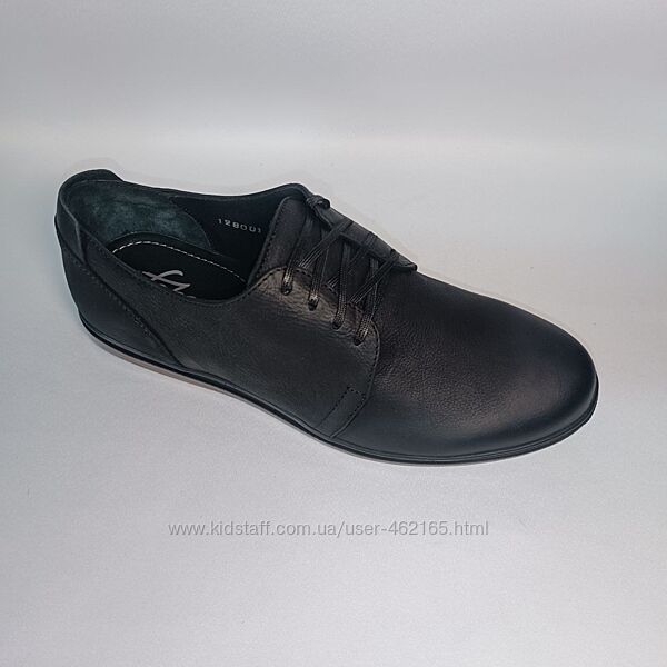 Туфлі з натуральної чорної шкіри зі шнурівкою на легкій підошві