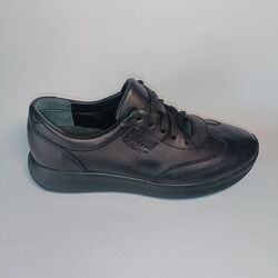 Кросівки з натуральної чорної шкіри