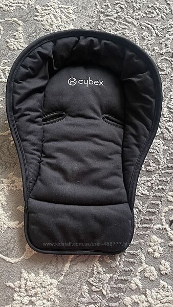 Вкладиш до автокрісла