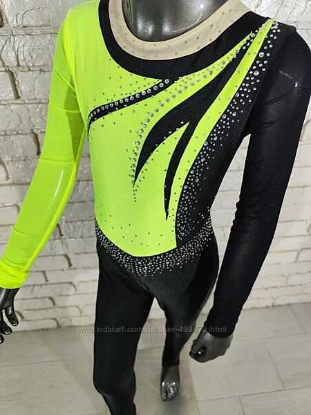 Комбінезон гімнастичний з вирізом під п&acuteятку зі стразами