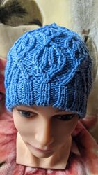 В&acuteязана вовняна шапка