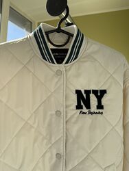 Стильна курточка на модницю 