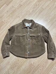 Класна стильна курточка від ZARA