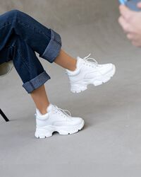 Кросівки жіночі зимові шкіряні білі на хутрі