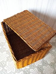 Плетеный короб из бумажной лозы