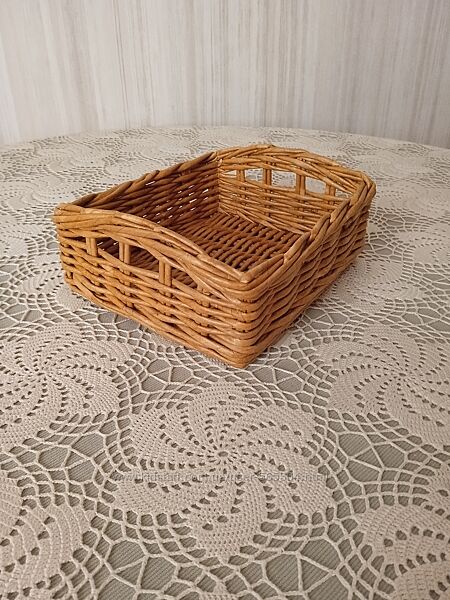 Корзинка поднос плетеная