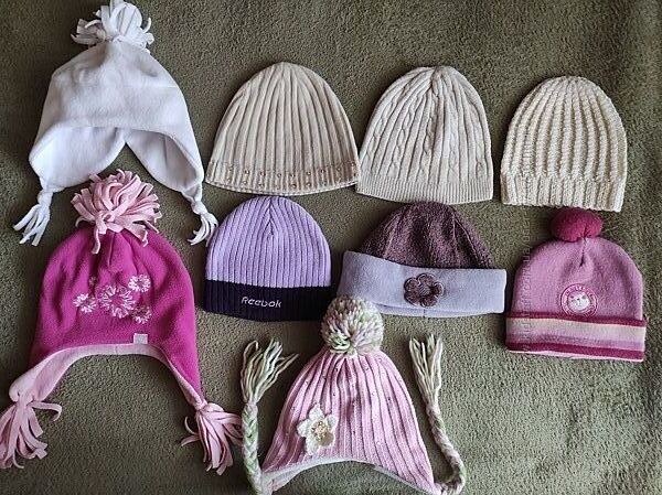 Гарні, якісні демісезонні імпортні шапочки на 4-10 рочків