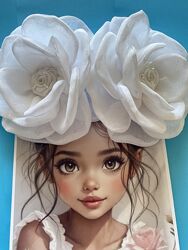 Білі банти на резинках