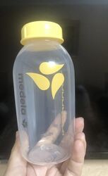 Пляшечки Medela 250мл. Нові