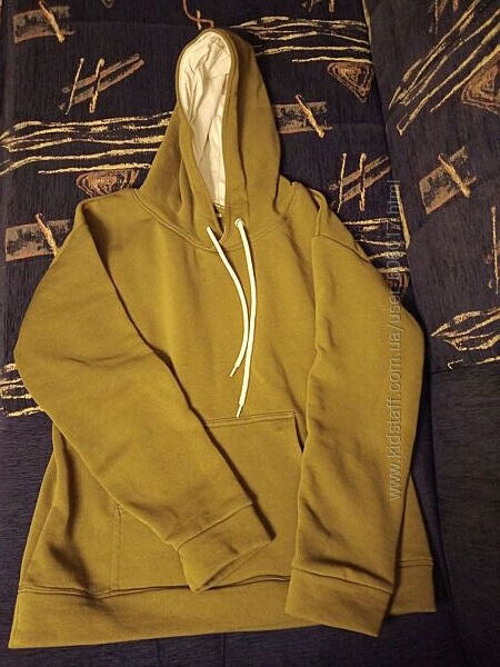 Віддам зимову худі на 155-157 см колір хакі