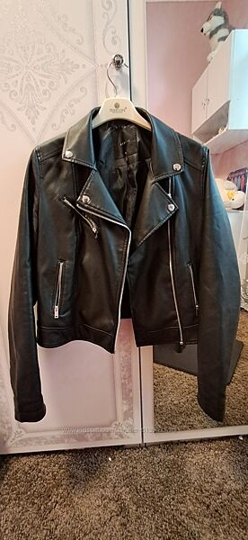 Брендові Косухи кожанка mohito дубльонка авіаторка zara шуба saga fox