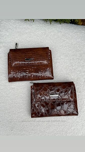 Компактний гаманець Karya лакована шкіра