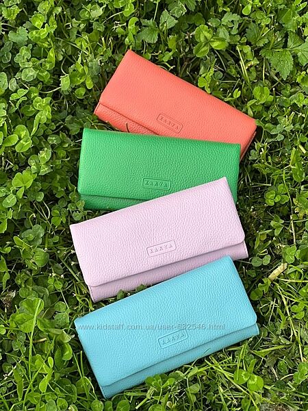 Гаманці шкіряні жіночі Karya флотар