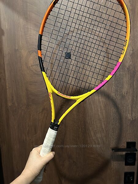 Тенісна ракетка бу