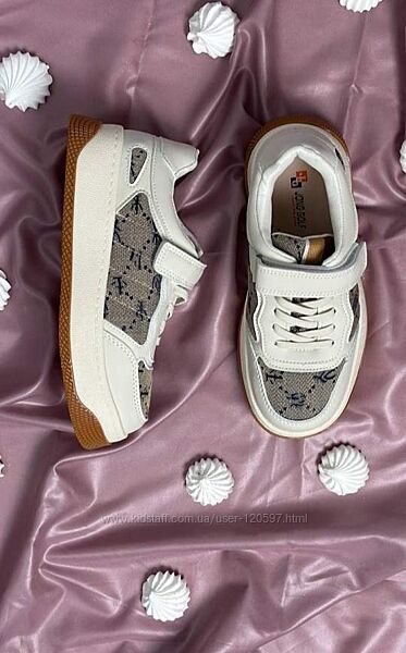 Кросівки на танкетці розміри 31-36