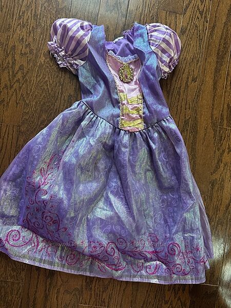 Карнавальний костюм Рапунцель