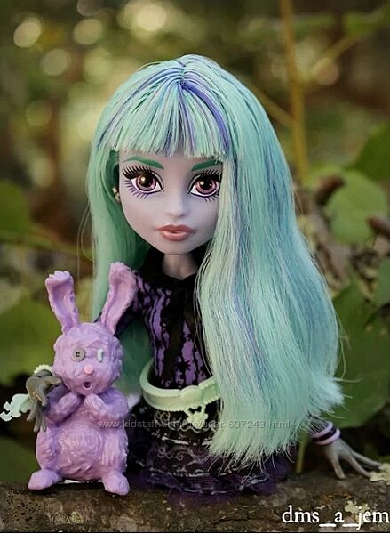 Monster High 13 Wishes Twyla Твайла базовая Монстер хай