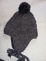 Вовняна в´язана шапка