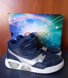 Geox illuminus p.34 кросівки кроссовки снікерси сникерси