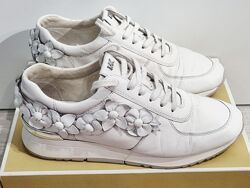 Білі шкіряні кросівки з квітами Michael Kors, 37.5