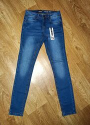 Нові сині джинси Noisy May. Розмір - 26/30. S, M.