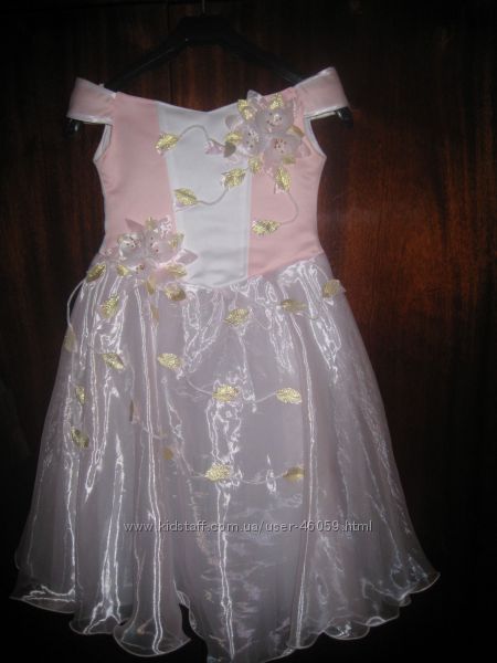 Продам нарядное платье для девочки 6-9 лет