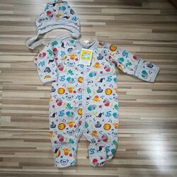 Человечик и чепчик для новорожденного