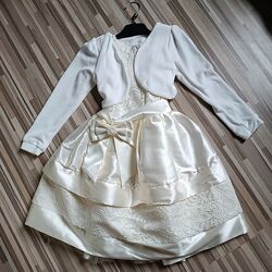 Нарядное платье для девочки цвета айвори с болеро