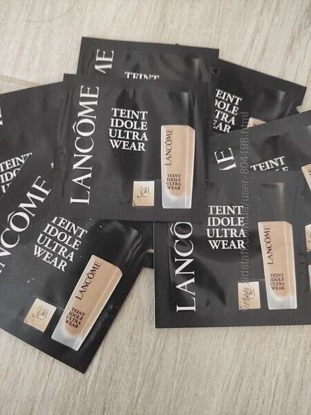 Стійка тональна основа з spf 35 LANCOME