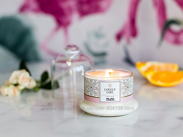 СОЄВА АРОМАТИЗОВАНА СВІЧКА LOVELY GIRL WE LOVE CANDLES,