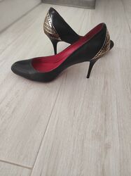 Туфлі фірмові вишукані . Португалія 