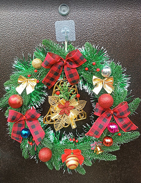 Різдвяні святкові віночки ручної роботи, діаметр 25см. та 32см.