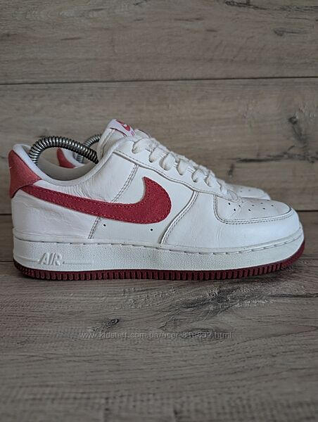 Кроссовки белые кожаные б/у Найк Nike air force 1 07 37- 38 р 24,5 см